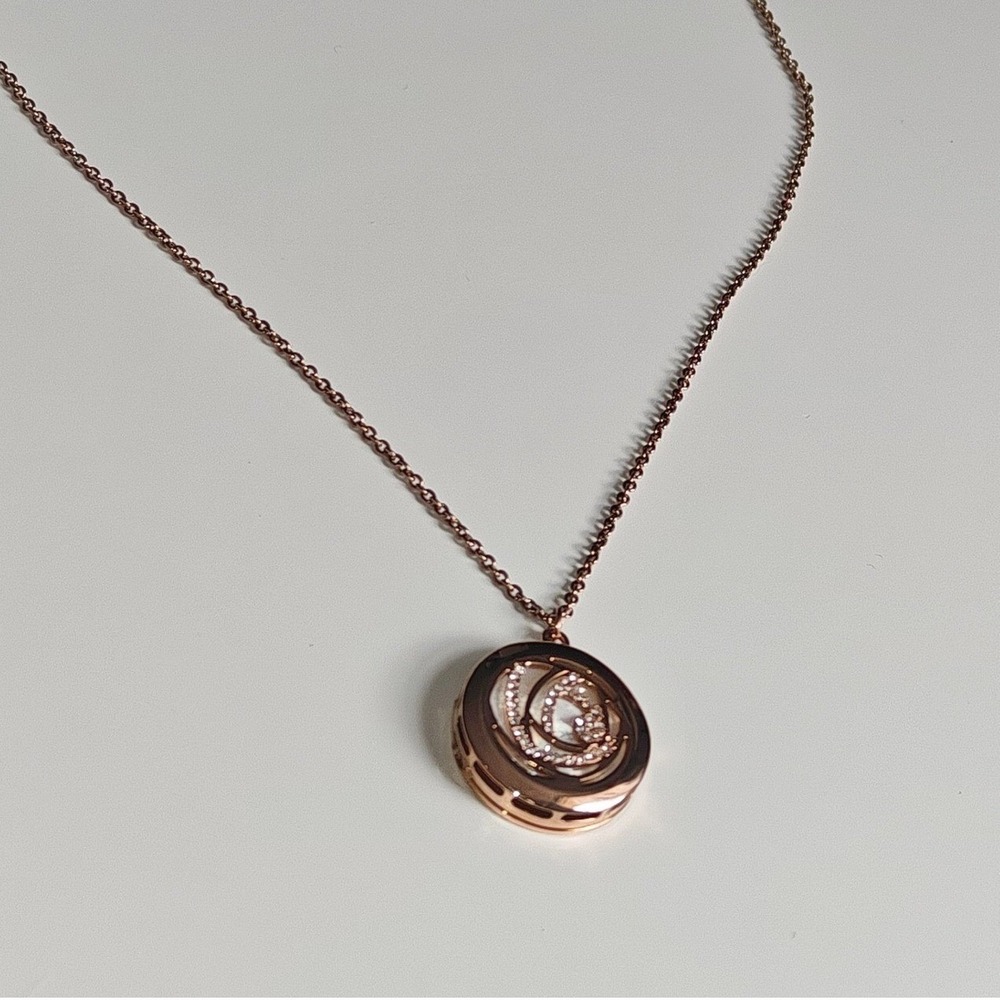 Rose‎ Gold Tone Crystal Rose Locket Necklace Floral Thin Chain Link Round